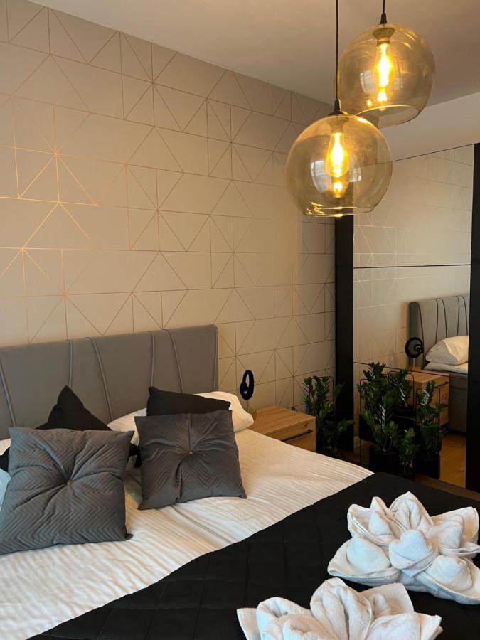 Family & Business Elegant Apartments, Kadzielnia, Wdk, Stadion Korona -1 Bedroom, Terrace, Garage, New! Kielce Eksteriør bilde