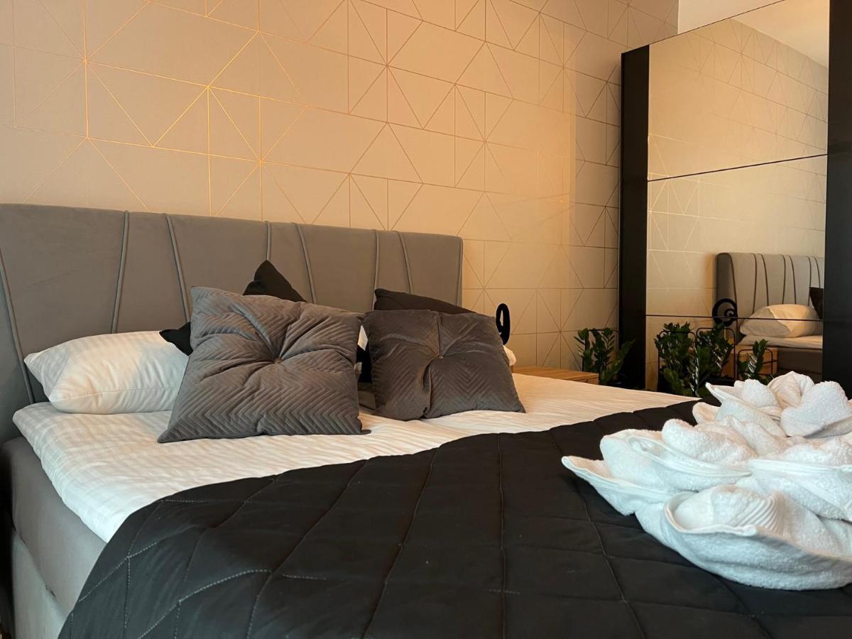 Family & Business Elegant Apartments, Kadzielnia, Wdk, Stadion Korona -1 Bedroom, Terrace, Garage, New! Kielce Eksteriør bilde